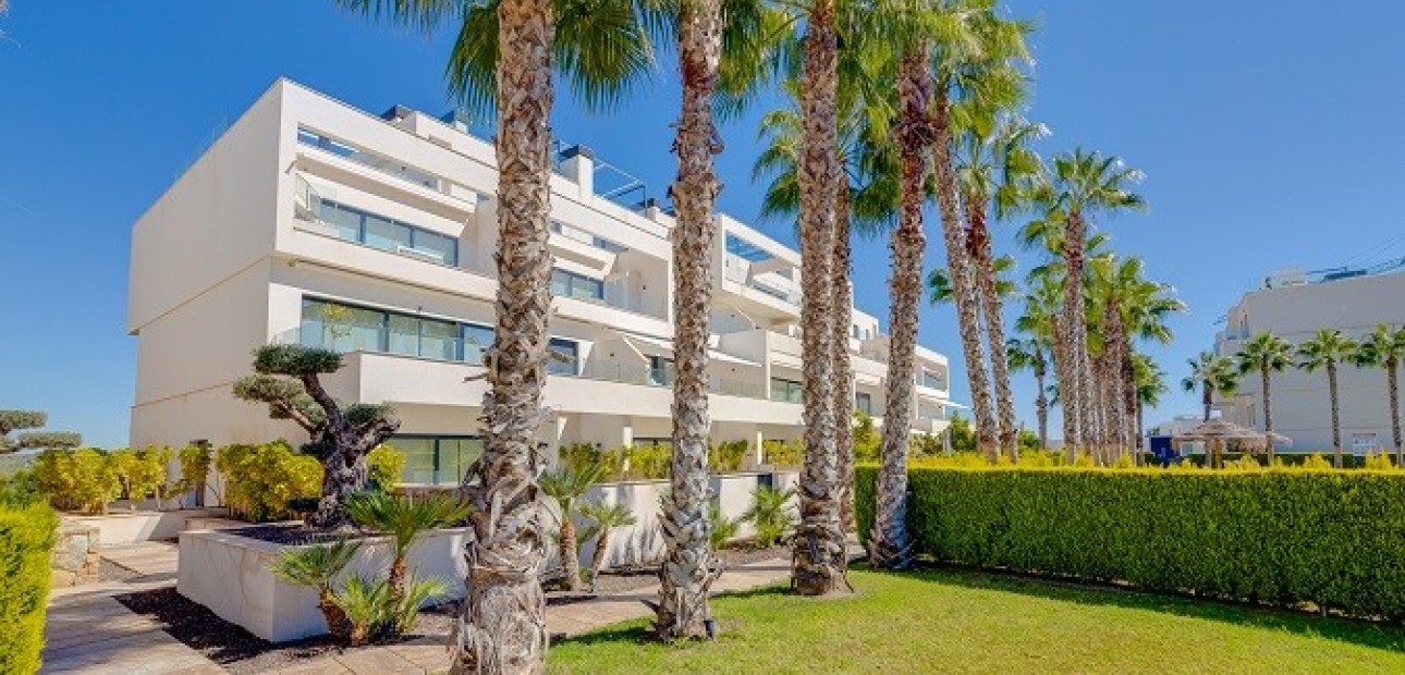 Sale - Apartment / flat -
Las Colinas Golf Resort