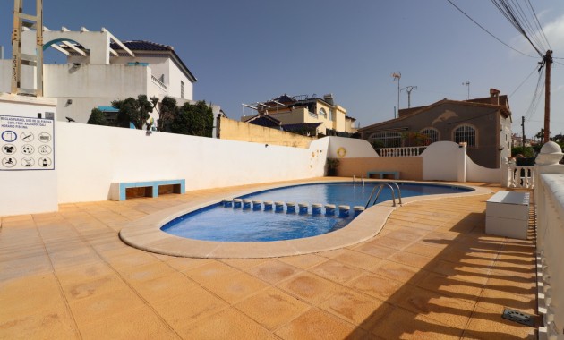 Venta - Adosado -
Orihuela Costa - Los Balcones