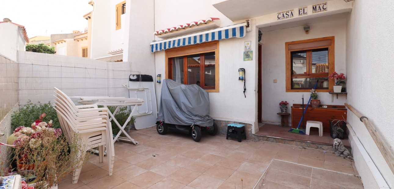 Venta - Adosado -
Orihuela Costa - Los Balcones