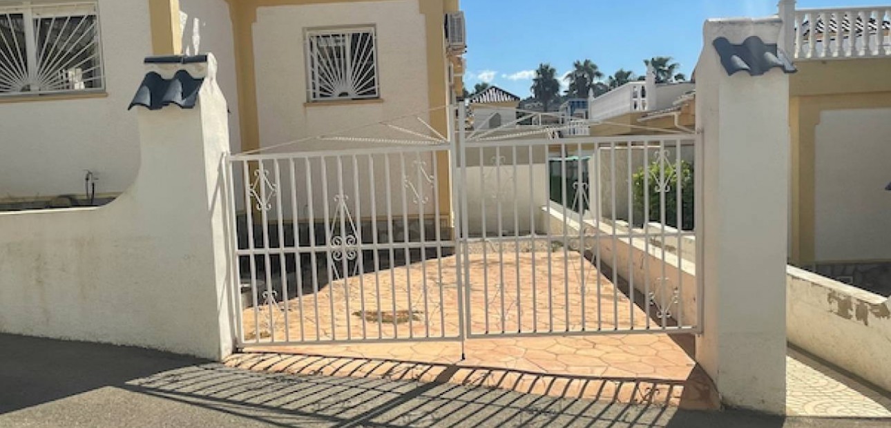 Herverkoop - Villa -
Ciudad Quesada
