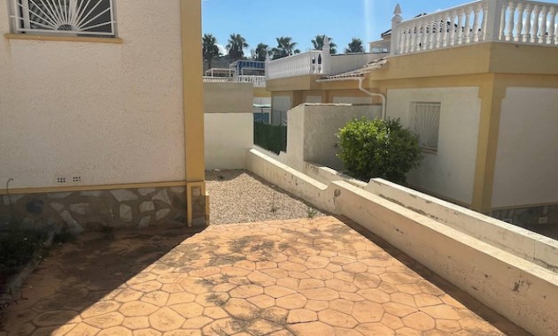 Herverkoop - Villa -
Ciudad Quesada