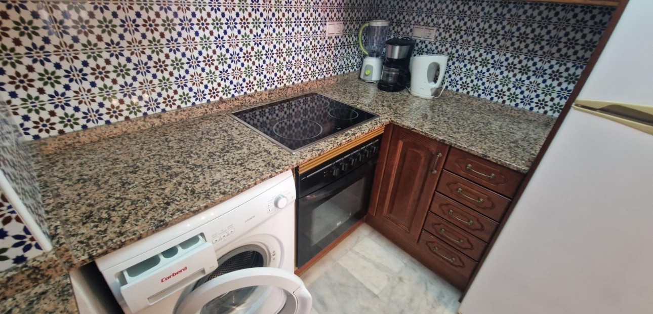Sale - Apartment / flat -
Torrevieja - Los Frutales