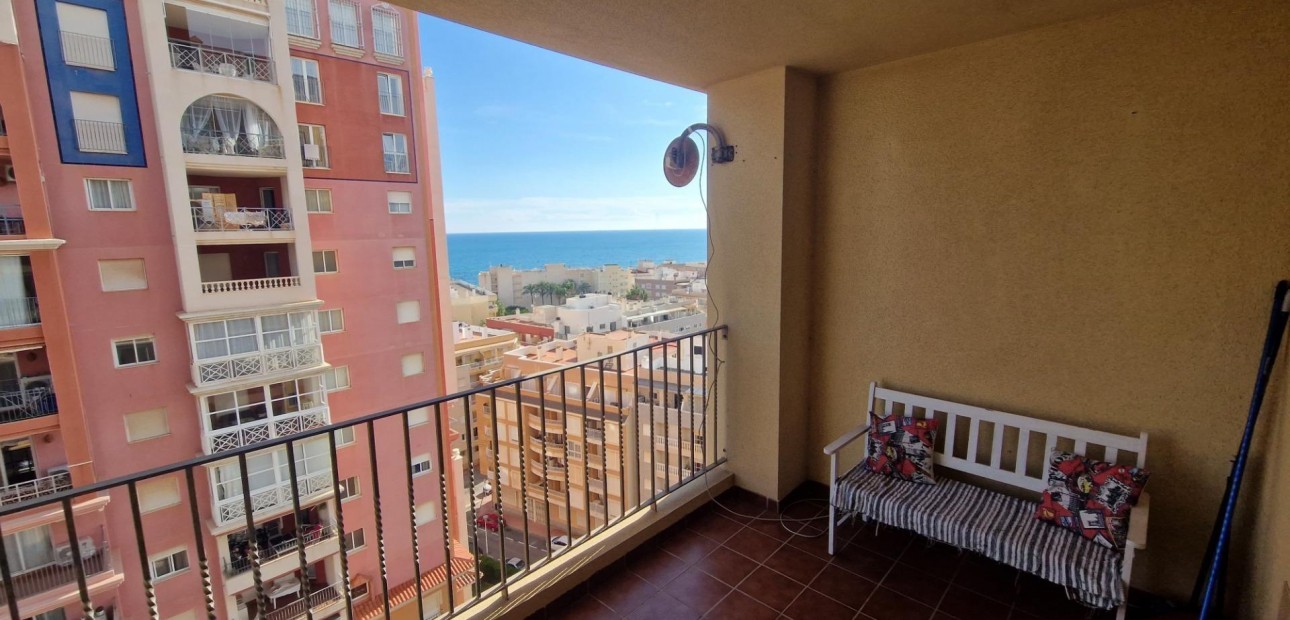 Sale - Apartment / flat -
Torrevieja - Los Frutales