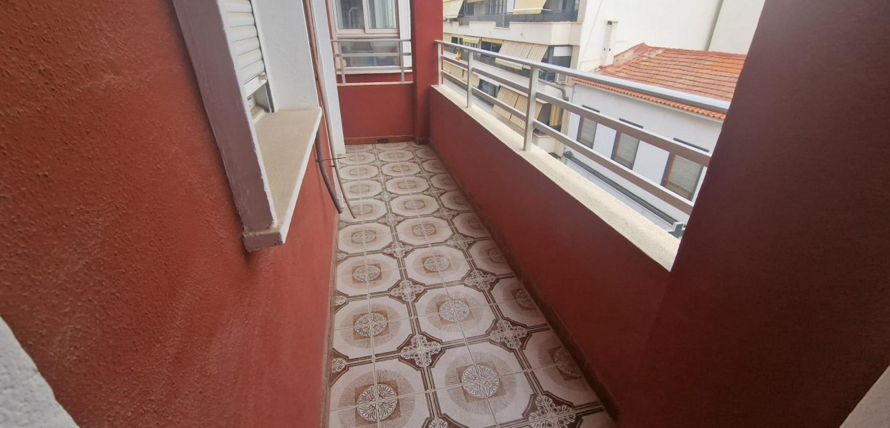 Sale - Apartment / flat -
Torrevieja - torrevieja