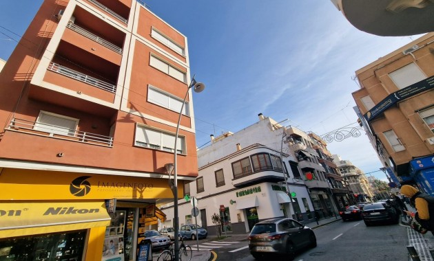 Sale - Apartment / flat -
Torrevieja - torrevieja
