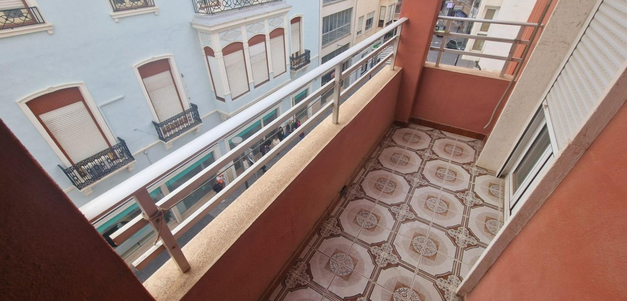 Sale - Apartment / flat -
Torrevieja - torrevieja