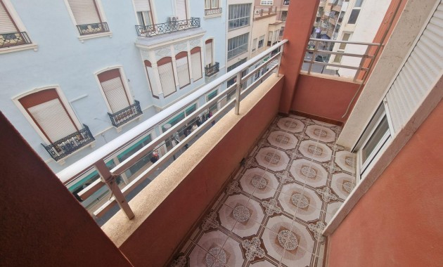 Sale - Apartment / flat -
Torrevieja - torrevieja