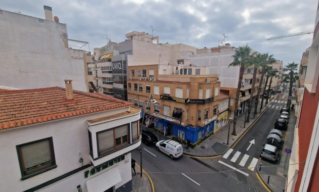 Sale - Apartment / flat -
Torrevieja - torrevieja