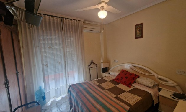 Sale - Apartment / flat -
Torrevieja - torrevieja