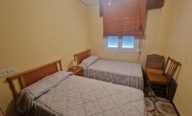 Sale - Apartment / flat -
Torrevieja - torrevieja