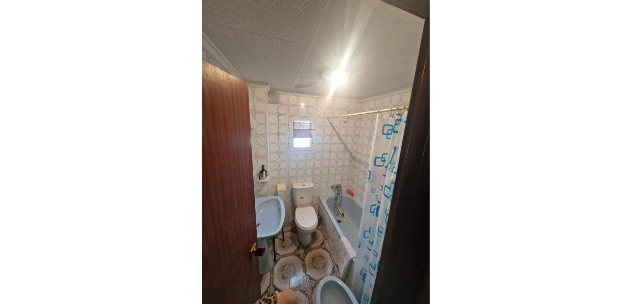 Sale - Apartment / flat -
Torrevieja - torrevieja