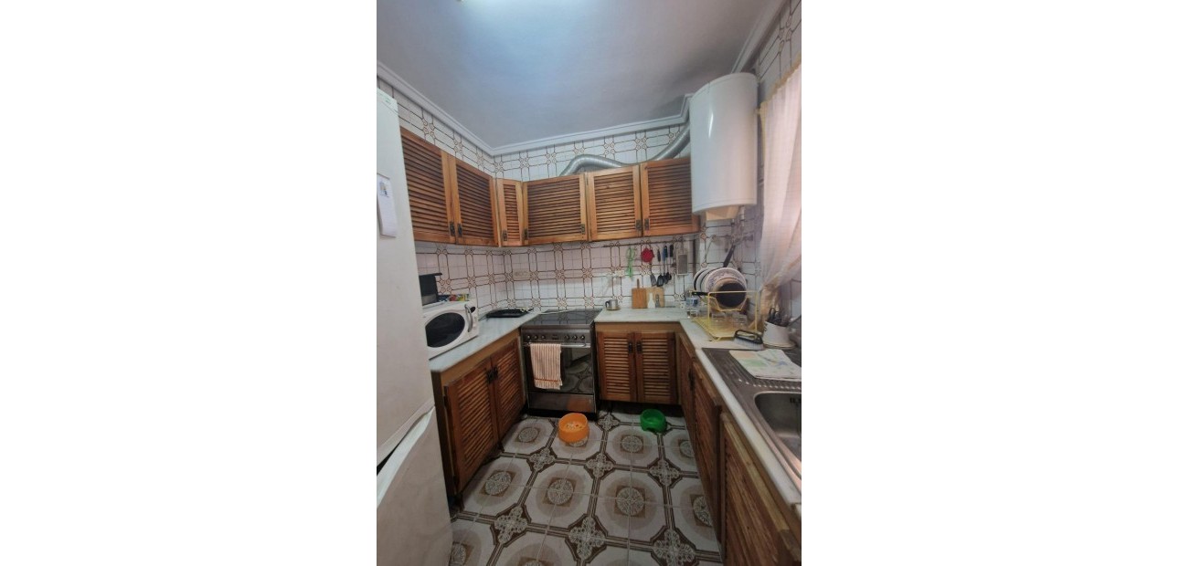 Sale - Apartment / flat -
Torrevieja - torrevieja