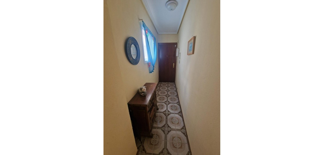 Sale - Apartment / flat -
Torrevieja - torrevieja