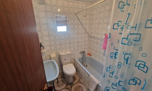 Sale - Apartment / flat -
Torrevieja - torrevieja