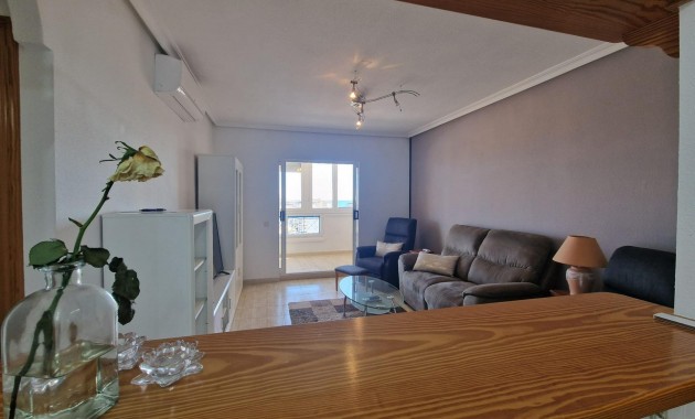 Sale - Apartment / flat -
Torrevieja - La Mata
