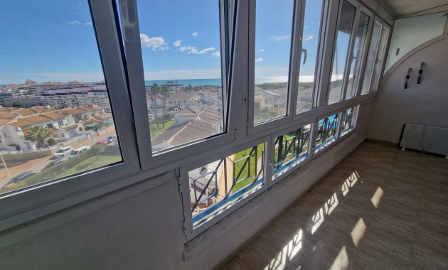Sale - Apartment / flat -
Torrevieja - La Mata