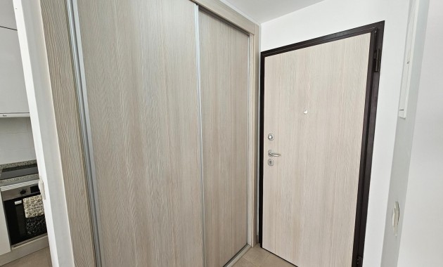 Venta - Apartamento / piso -
Torrevieja - La veleta