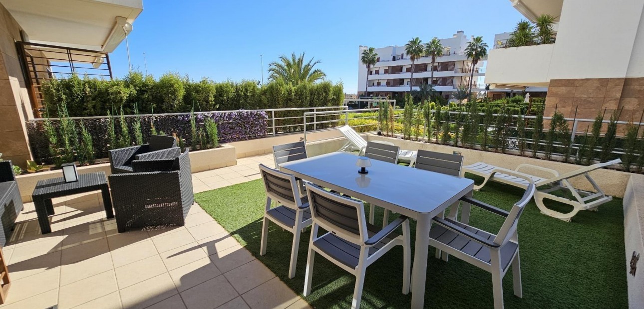 Venta - Apartamento / piso -
Torrevieja - La veleta