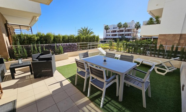 Venta - Apartamento / piso -
Torrevieja - La veleta