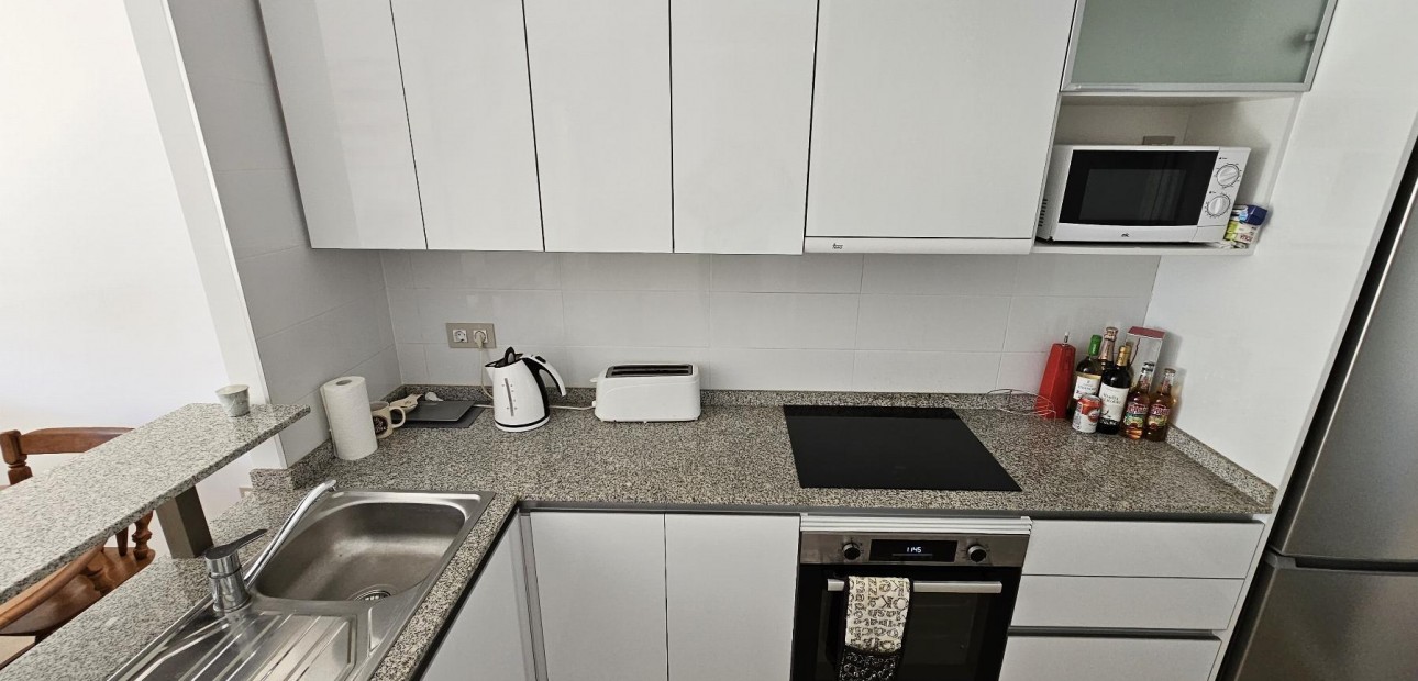 Venta - Apartamento / piso -
Torrevieja - La veleta