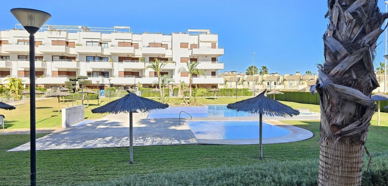 Venta - Apartamento / piso -
Torrevieja - La veleta