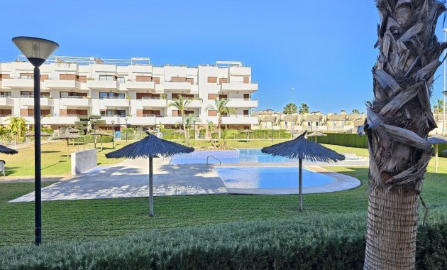 Venta - Apartamento / piso -
Torrevieja - La veleta