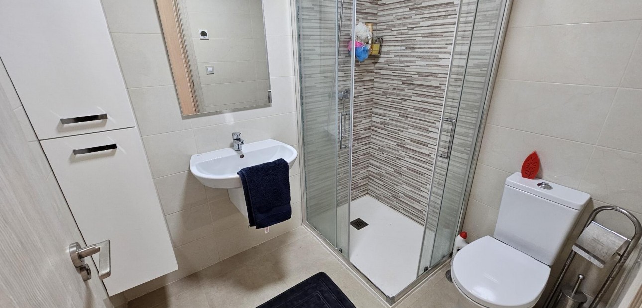 Venta - Apartamento / piso -
Torrevieja - La veleta