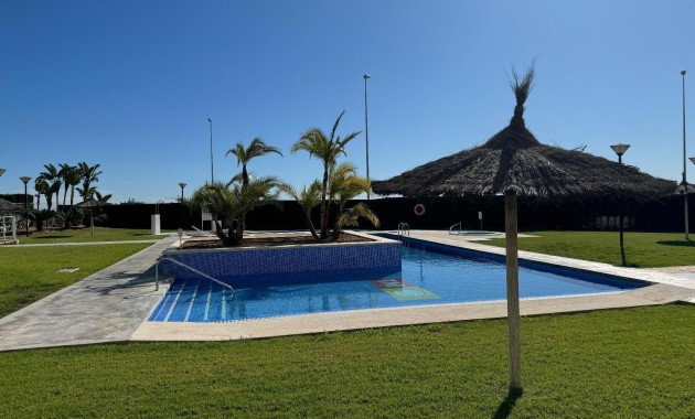 Venta - Apartamento / piso -
Torrevieja - La veleta