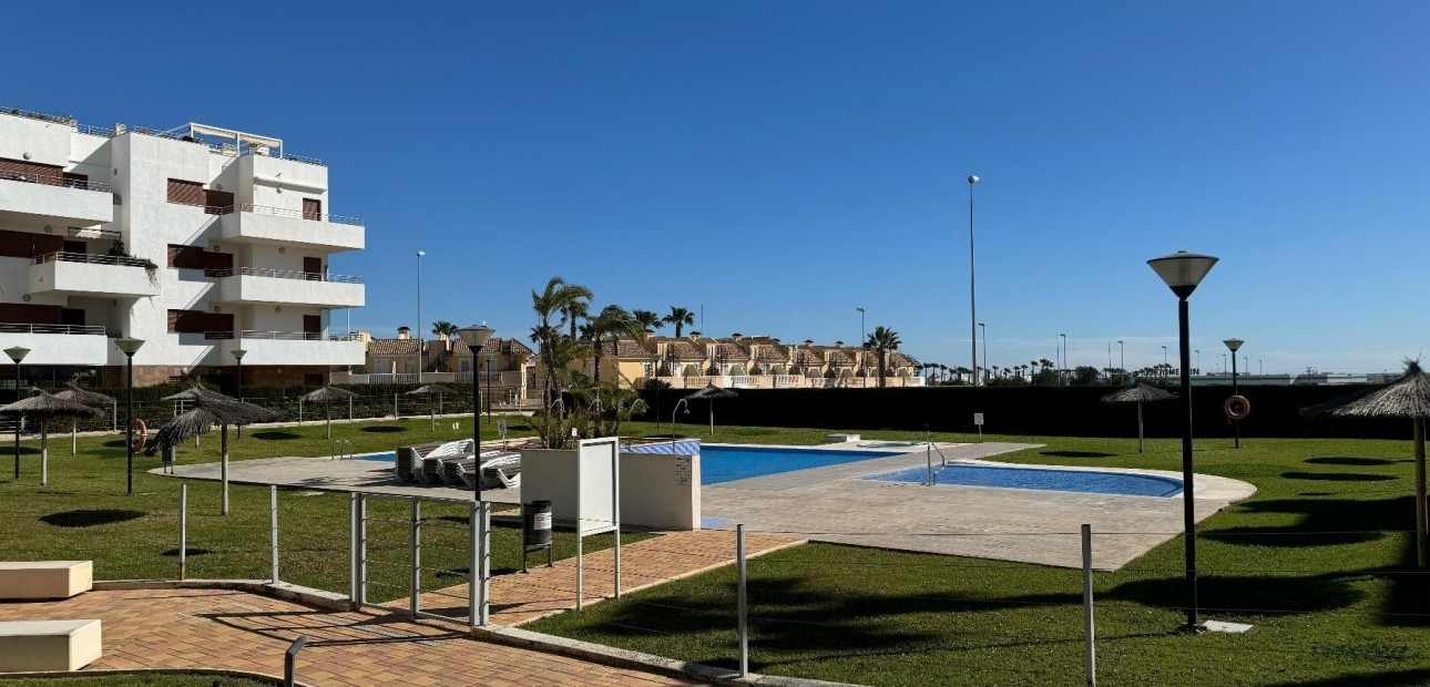 Venta - Apartamento / piso -
Torrevieja - La veleta