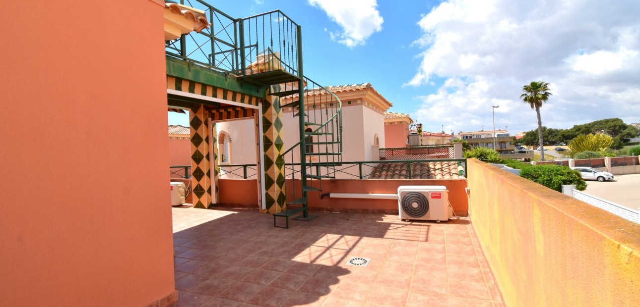 Herverkoop - Detached Villa -
Orihuela Costa - Playa Flamenca