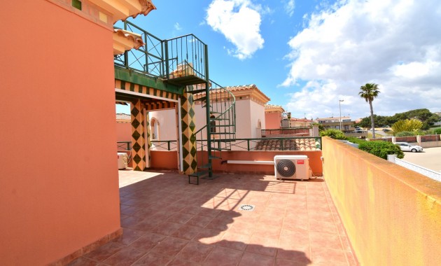 Herverkoop - Detached Villa -
Orihuela Costa - Playa Flamenca