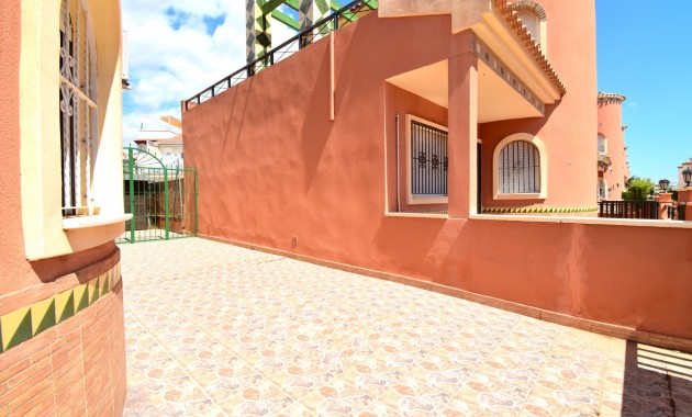 Herverkoop - Detached Villa -
Orihuela Costa - Playa Flamenca
