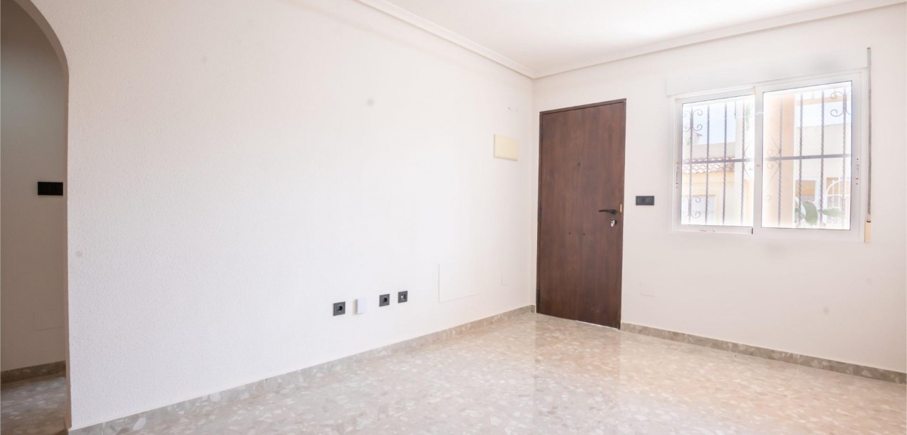 Herverkoop - Appartement / flat -
Orihuela Costa - Los Almendros-La Florida