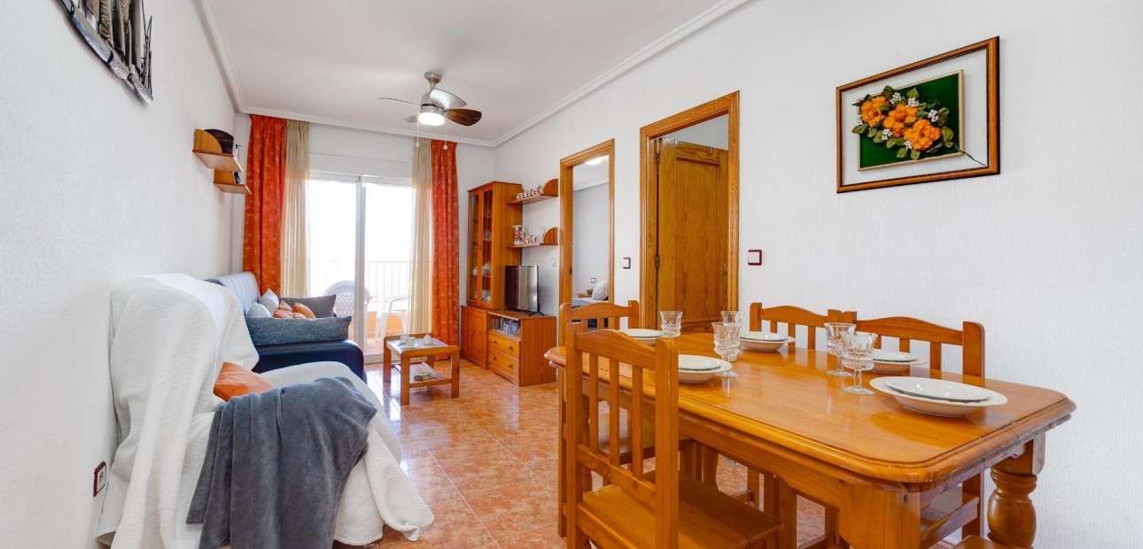 Herverkoop - Appartement / flat -
Torrevieja - torrevieja