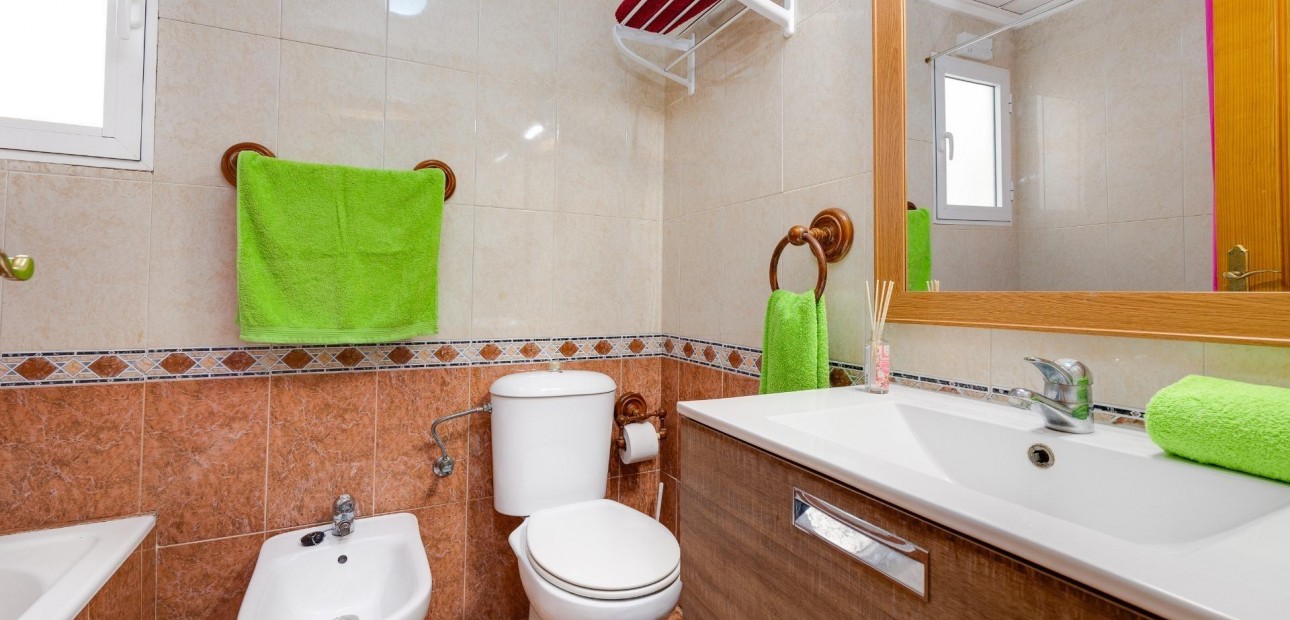 Herverkoop - Appartement / flat -
Torrevieja - torrevieja