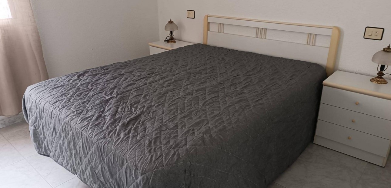 Venta - Apartamento / piso -
Torrevieja - Cabo cervera