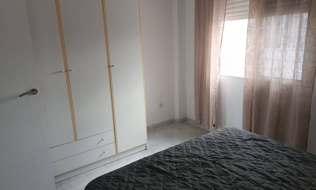 Venta - Apartamento / piso -
Torrevieja - Cabo cervera