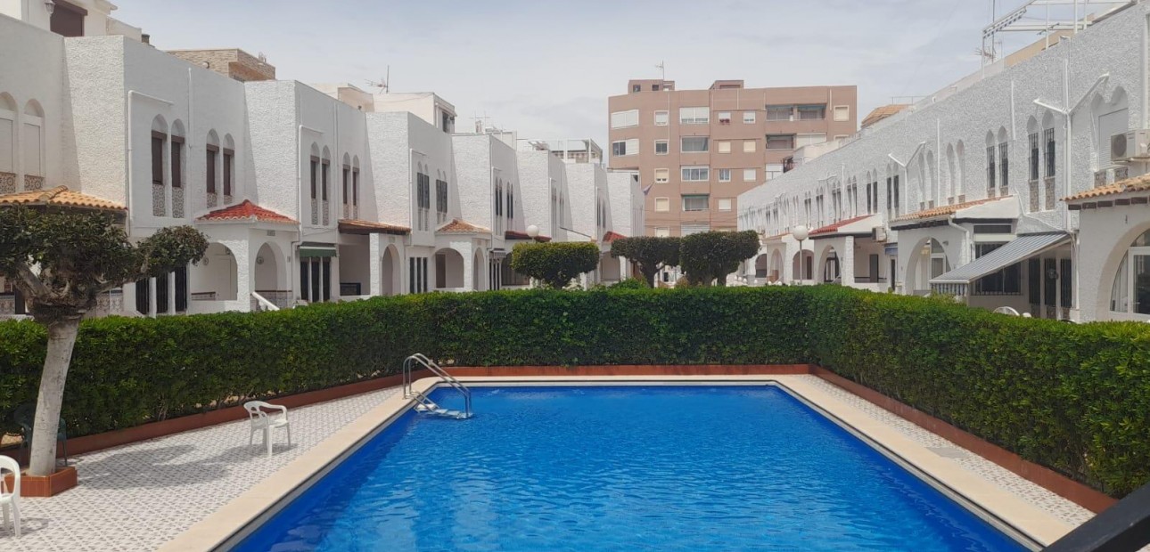 Herverkoop - Bungalow -
Torrevieja - torrevieja