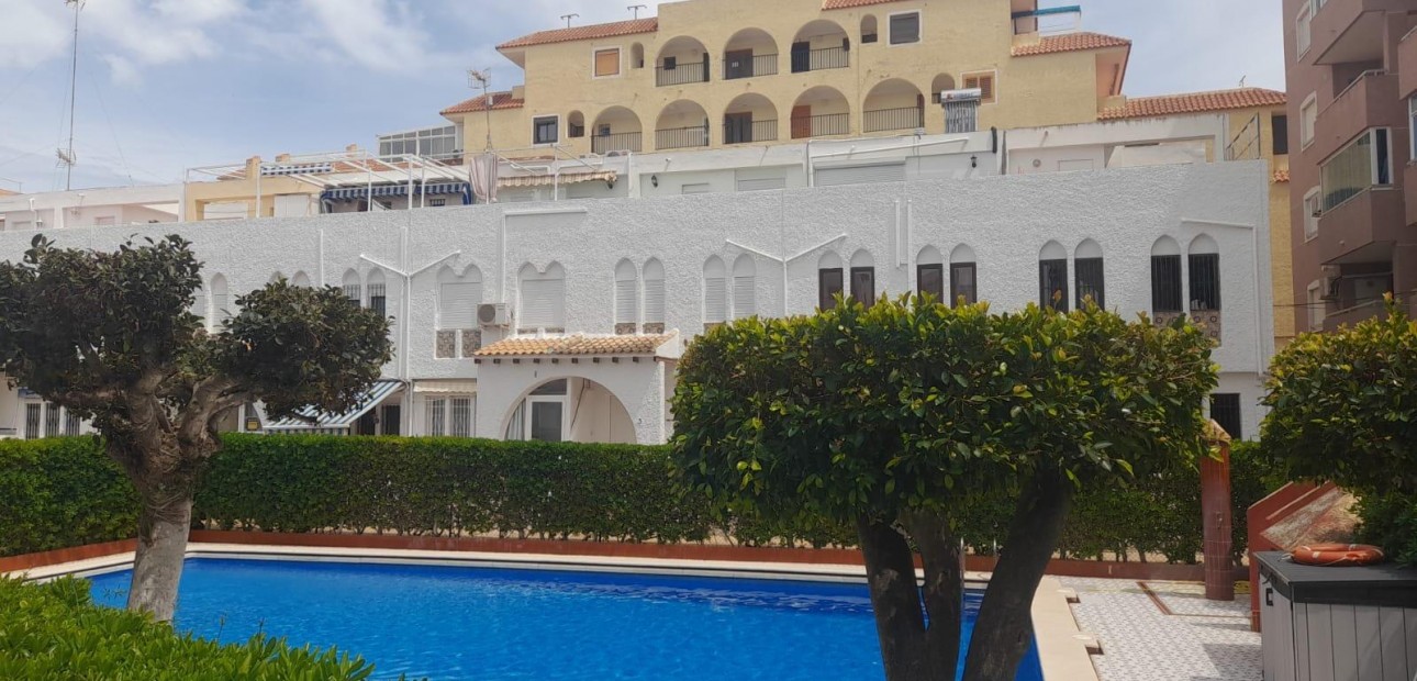 Herverkoop - Bungalow -
Torrevieja - torrevieja