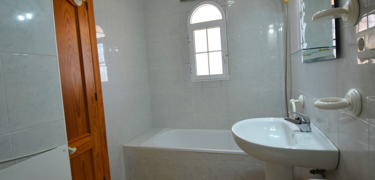 Herverkoop - Detached Villa -
Orihuela Costa - Playa Flamenca