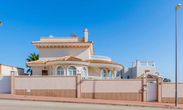 Herverkoop - Villa -
Ciudad Quesada