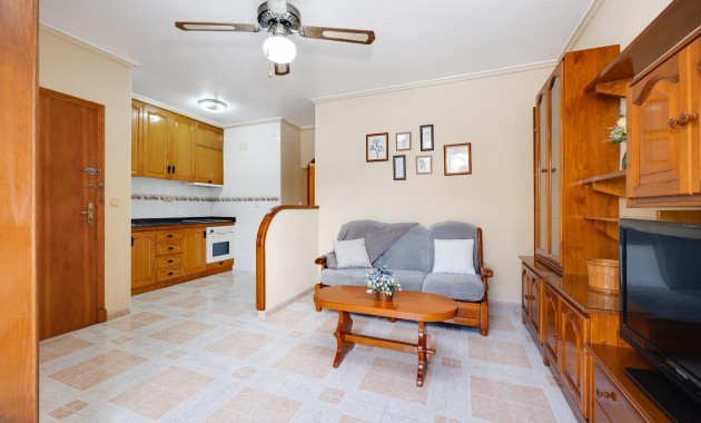 Herverkoop - Appartement / flat -
Torrevieja - Estacion de autobuses