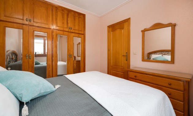 Herverkoop - Appartement / flat -
Torrevieja - Estacion de autobuses