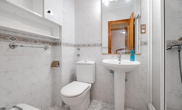 Herverkoop - Appartement / flat -
Torrevieja - Estacion de autobuses