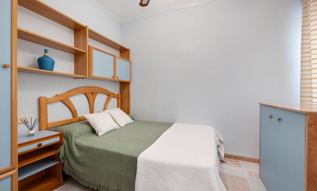 Herverkoop - Appartement / flat -
Torrevieja - Estacion de autobuses