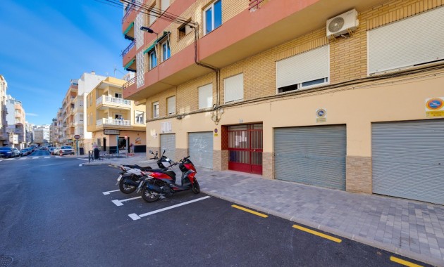 Sale - Garage -
Torrevieja - torrevieja