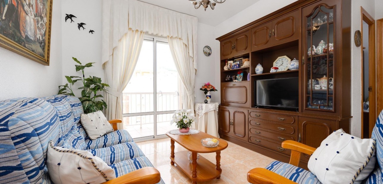 Herverkoop - Appartement / flat -
Torrevieja - torrevieja