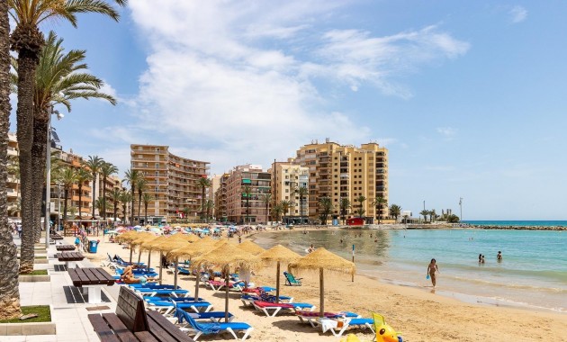 Herverkoop - Appartement / flat -
Torrevieja - torrevieja