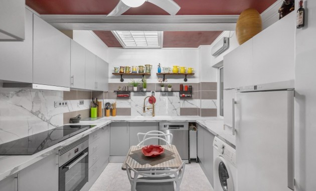 Venta - Bungalow -
Torrevieja - La Siesta - El Salado - Torreta