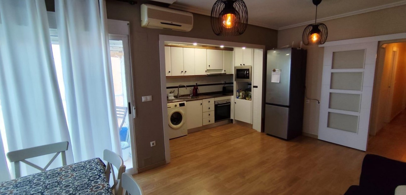 Herverkoop - Appartement / flat -
Torrevieja - Playa de los locos